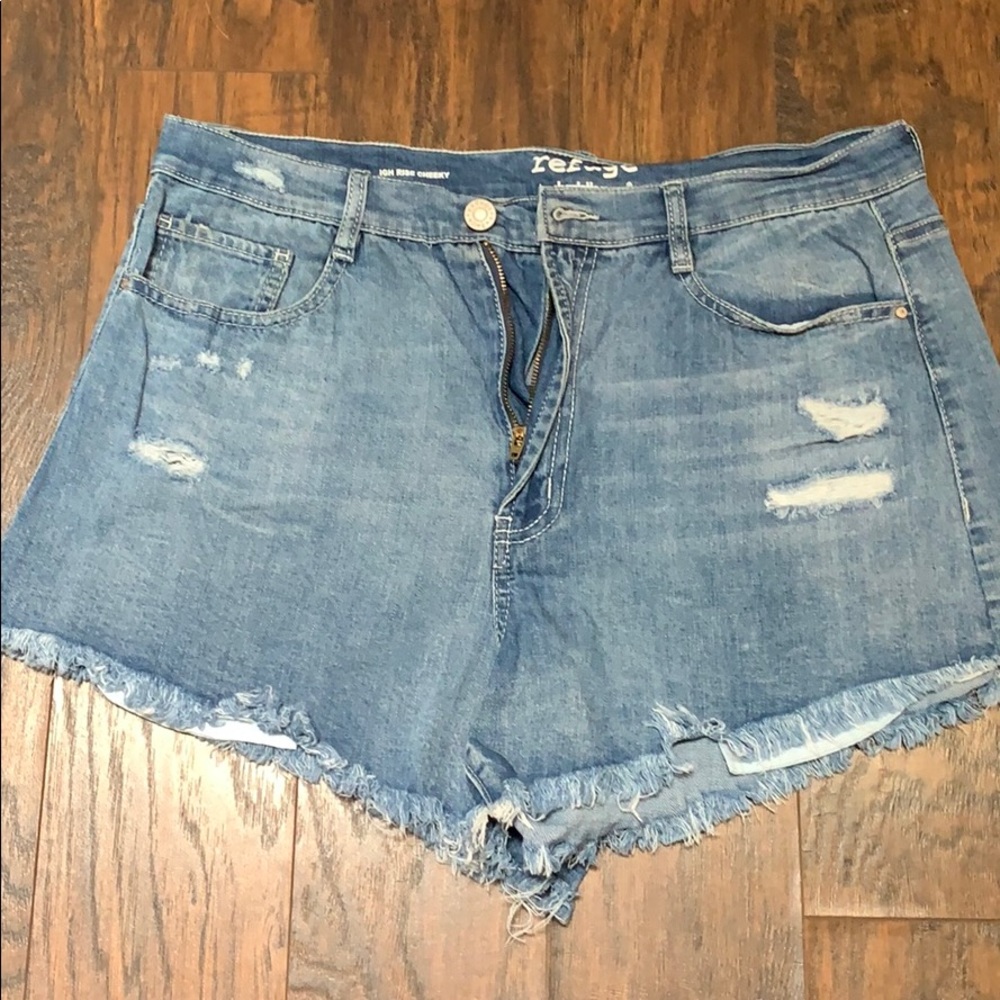 Light Wash Cutoff Denim Shorts